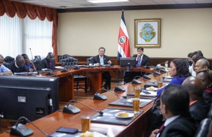 ITF_Americas's tweet image. #CostaRica #Noticias El presidente costarricense Carlos Alvarado informó sobre el plan de reestructuración de la terminal portuaria #JAPDEVA en Limón. Trabajadores del #SINTRAJAP en alerta #SomosITF
nacion.com/el-pais/politi…