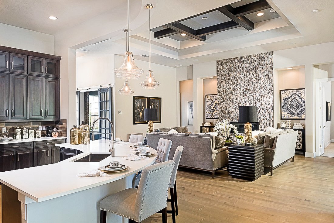 RedTailHomes's tweet image. Discover what our luxury custom home builders can create for you. hubs.ly/H0jrLLt0