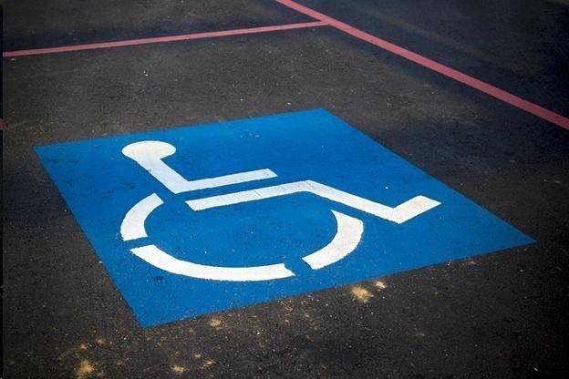 RosePavingCA's tweet photo. Look at the overall appearance of your parking lot markings. Have they been worn down by vehicles, harsh weather, or excess salting? 👎🏼If so, you may need new parking lot striping. Learn how to detect when it's time to restripe. https://t.co/67n23XMqCQ #parkinglots #restriping https://t.co/kj4q5T134p