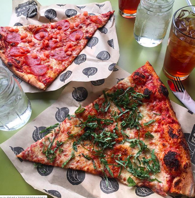 Big and beautiful. ❤️ #sliceslicebaby #anotheronebitesthecrust #nystylepizza #pizzalovesbeer