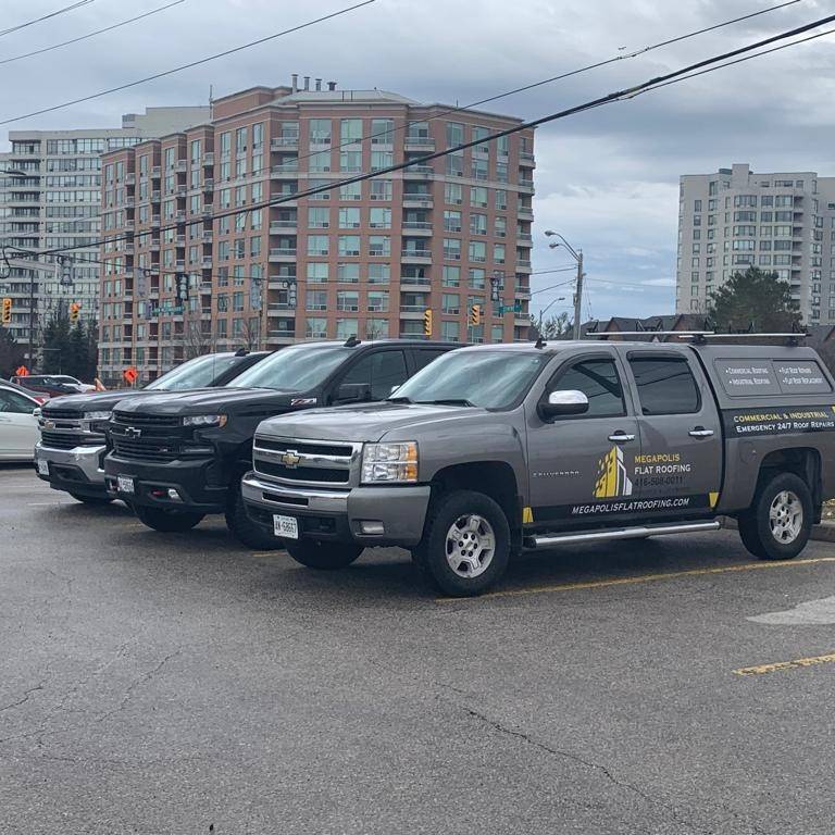 MegapolisRoof's tweet photo. Lunch time crew 😎🔨

(416) 508-0011

#MegapolisFlatRoofing #MegapolisRoofing #Flatroof #Flatroofs #FlatRoofSpecialists #FlatRoofMaintenance https://t.co/IhlDaUw7In