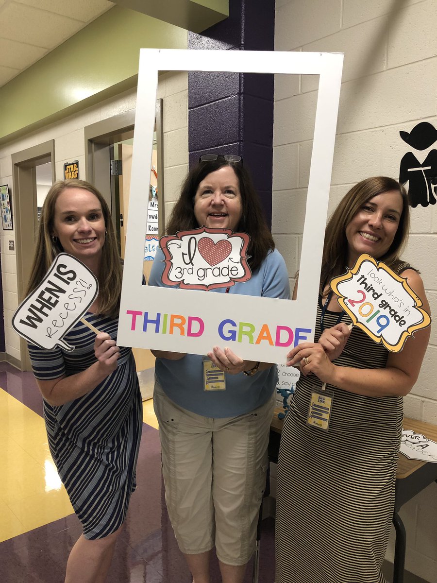 MrsHCrowder's tweet photo. Team 3 is open house ready! #wmeStars #ycsd https://t.co/LMXTwtMgYZ