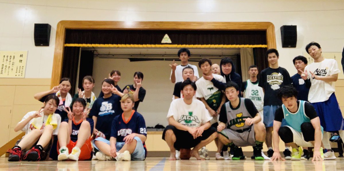 JJacks1991's tweet photo. 二枚同時投稿です😆
若手もベテランも女子もみんなで楽しく盛り上がった一週間でした👍✨
HPやBlogもチェックしてみてください☝️
八月も終わり、秋の始まりです。体調管理と時間の管理を意識して、元気に有意義に活動していきましょーー🏀
1日（日）琴似中央小
4日（水）小樽北陵中
ぜひ👍👍👍 https://t.co/O06s75g5oF