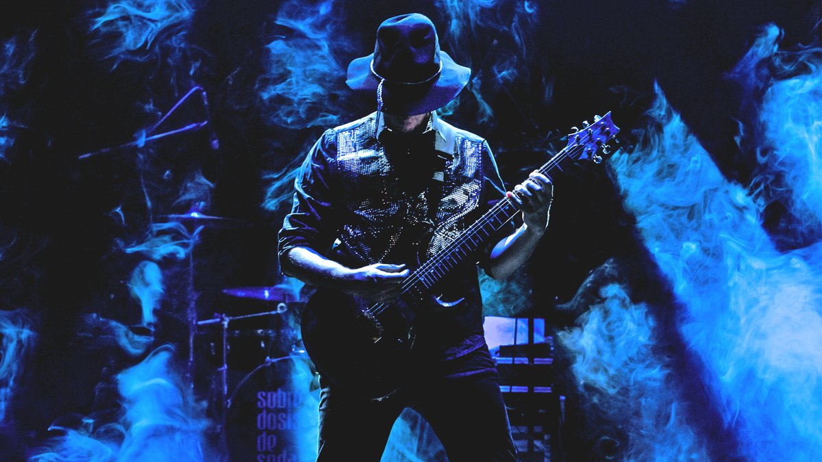 ¡Te invitamos a cantar y a recordar al grupo más importante de la historia del rock latinoamericano! Sobredosis de Soda llega este 11 de octubre al Teatro Cariola prometiendo un viaje que recreará las canciones de Soda Stereo más icónicas. ⚡¡No te lo pierdas!⚡