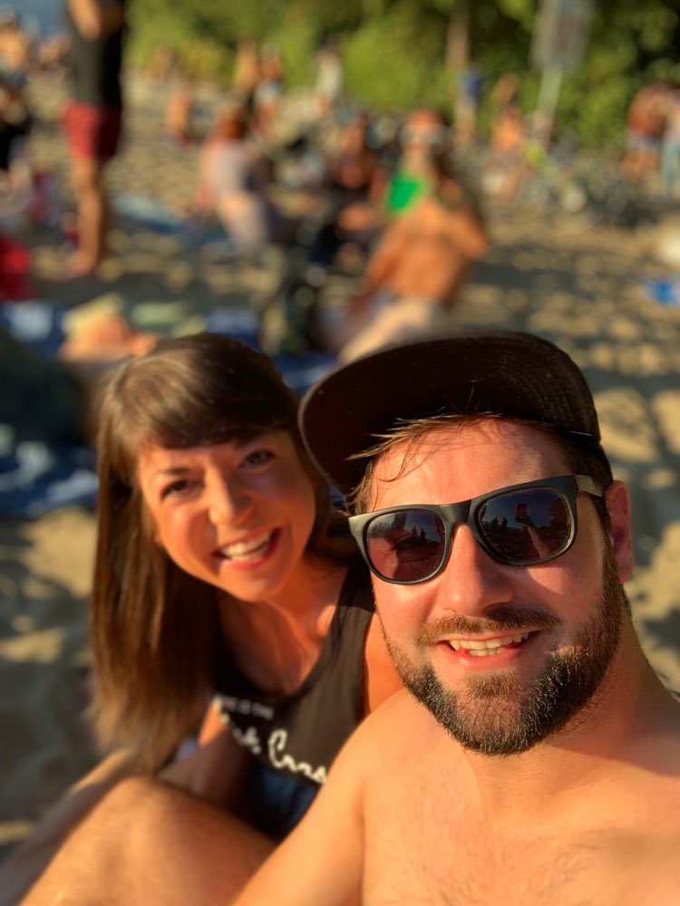 katiemac57's tweet photo. I’ve said goodbye to this guy on at least four separate occasions now and honestly I’m starting to wonder if he’s actually even moving away.
#ThirdBeachDrumCircle https://t.co/ZYmKYv60gV