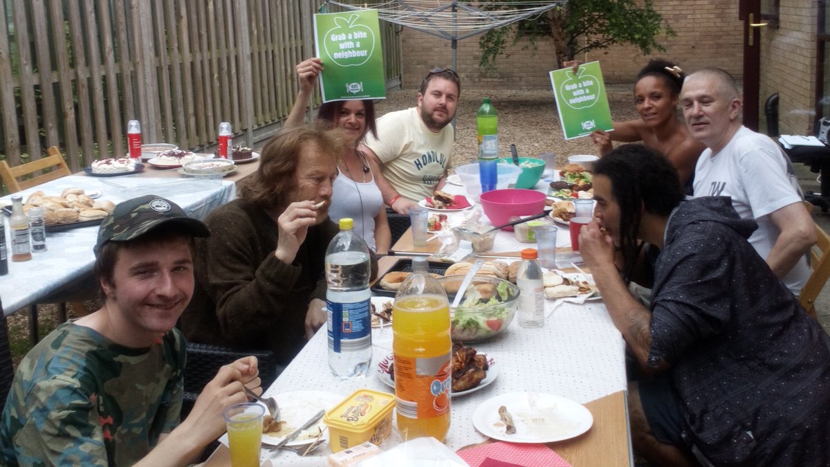 “It was a great opportunity for staff & residents to meet & chat informally. This is invaluable for breaking down boundaries, increasing rapport & understanding which assists our work,” says Emmanuel from The Springs in Cambridge. #eattogether
24housing.co.uk/yournews/suppo…