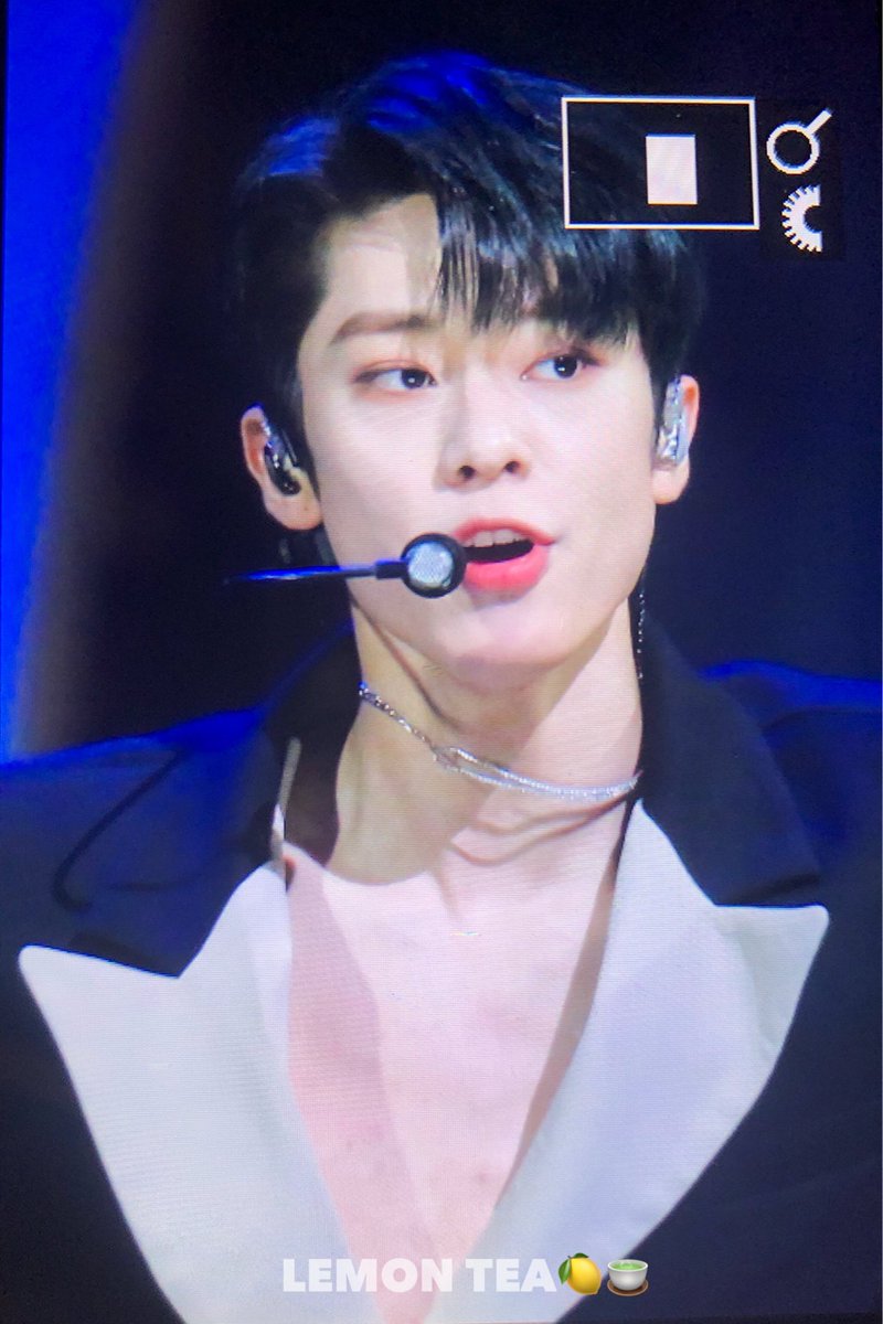 LEMONTEA_bnm's tweet photo. 190828 서울드라마어워즈 #AB6IX #김동현 https://t.co/XbW5iC3rF8