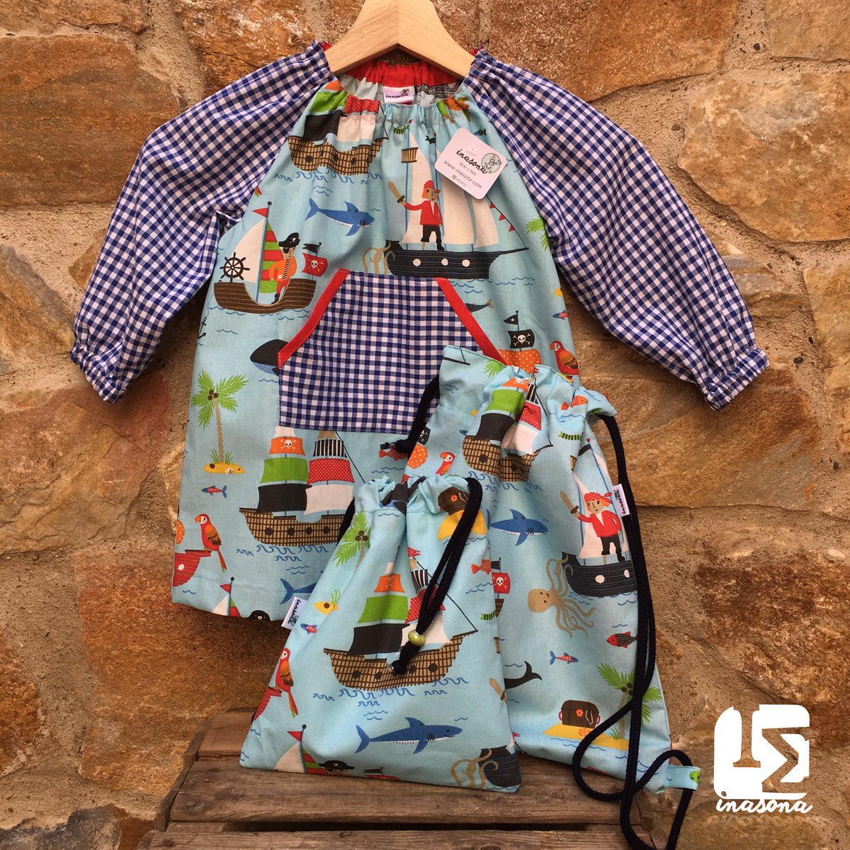 Inasona_Es's tweet photo. Todos tus #accesorios y #complementos hechos a mano y #personalizados para La Vuelta al Cole con @Inasona_Es.
#batas #mochilas #bolsasmerienda #neceser #toallas #bordados #inasona #paralospeques #lavueltaalcole #artesanía #handmade #hechoamano https://t.co/NMFrn7VCzT