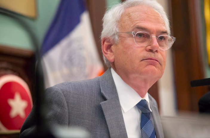 ParksForKidsNYC's tweet photo. Thank you #NYC Councilman Bob Holden for signing on to "Int.1524-The ChildSafe #Parks Act" to eliminate #toxic chemicals in our parks. Thank you for #protecting NYC #children who already #suffer disproportionately b/c they live in a challenging urban #environment @BobHoldenNYC https://t.co/YfNMe9MTjQ