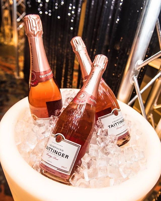 Confetti tweet media