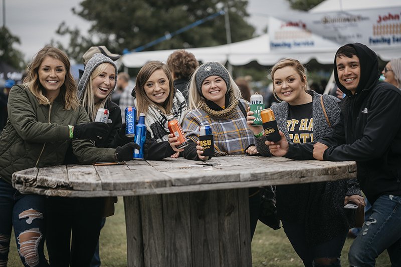 Oktoberfest Hays (Oktoberfesthays) / Twitter