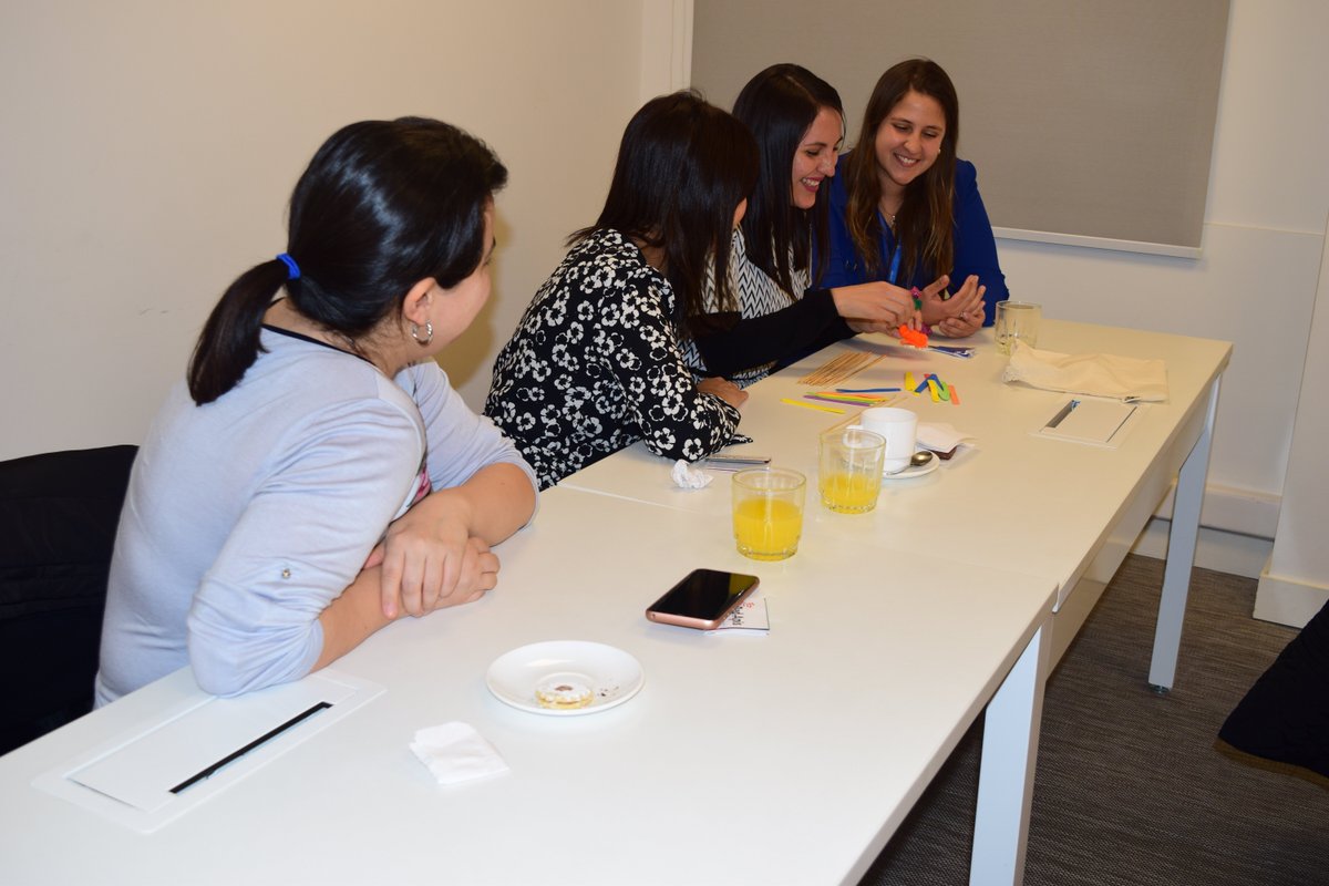 Red_Apis's tweet photo. #RedApis junto a @Banchile Inversiones estamos trabajando por una cultura más inclusiva, realizando un taller para hablar sobre inclusión y Discapacidad. Excelente experiencia!!. https://t.co/oECVPfnMmX
