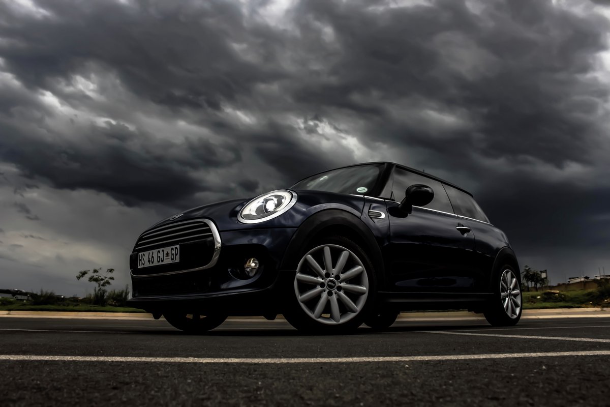 A MINI brings the storm⚡🔌 

🚙South Motors MINI 
☎️ (305) 902-4191
📍16215 S Dixie Hwy, Miami, Fl 33157
.
.
#MINI #MINIcooper #MINIfamily #MINIfan #MINIdriver #MINIcooperlife #VistaMINI #MINImania #MINIcooperFamily  #SouthMotors 
📷 by Devon Janse van Rensburg on Unsplash