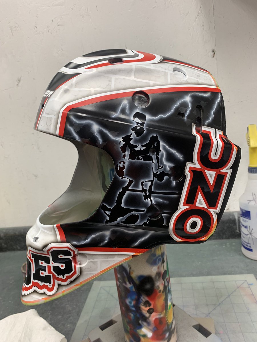 HelmetHead_D's tweet photo. After a strong evening and a great start to the do, things are coming along as planned on mask 2 for @OmahaHKY. Stay tuned!!! #NoWhiteBuckets #HHdFamily #2019MaskTour https://t.co/H1l0DkhLD5