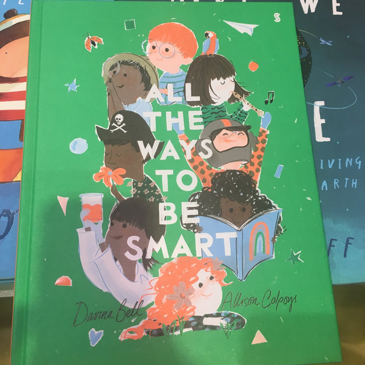 youbeyouclub's tweet photo. Midweek recommendation. Children need to be taught about all the ways to be smart... cos there’s so many 🙌🏾🙌🏽🙌🏻 📚 Which one are you?! 👉🏼👊🏽
.
.
.
#youbeyou #beyondgenderstereotypes #morethanlooks #mentalhealth #booksmart #worldsmart #davinabell https://t.co/EVHBPNfTLU