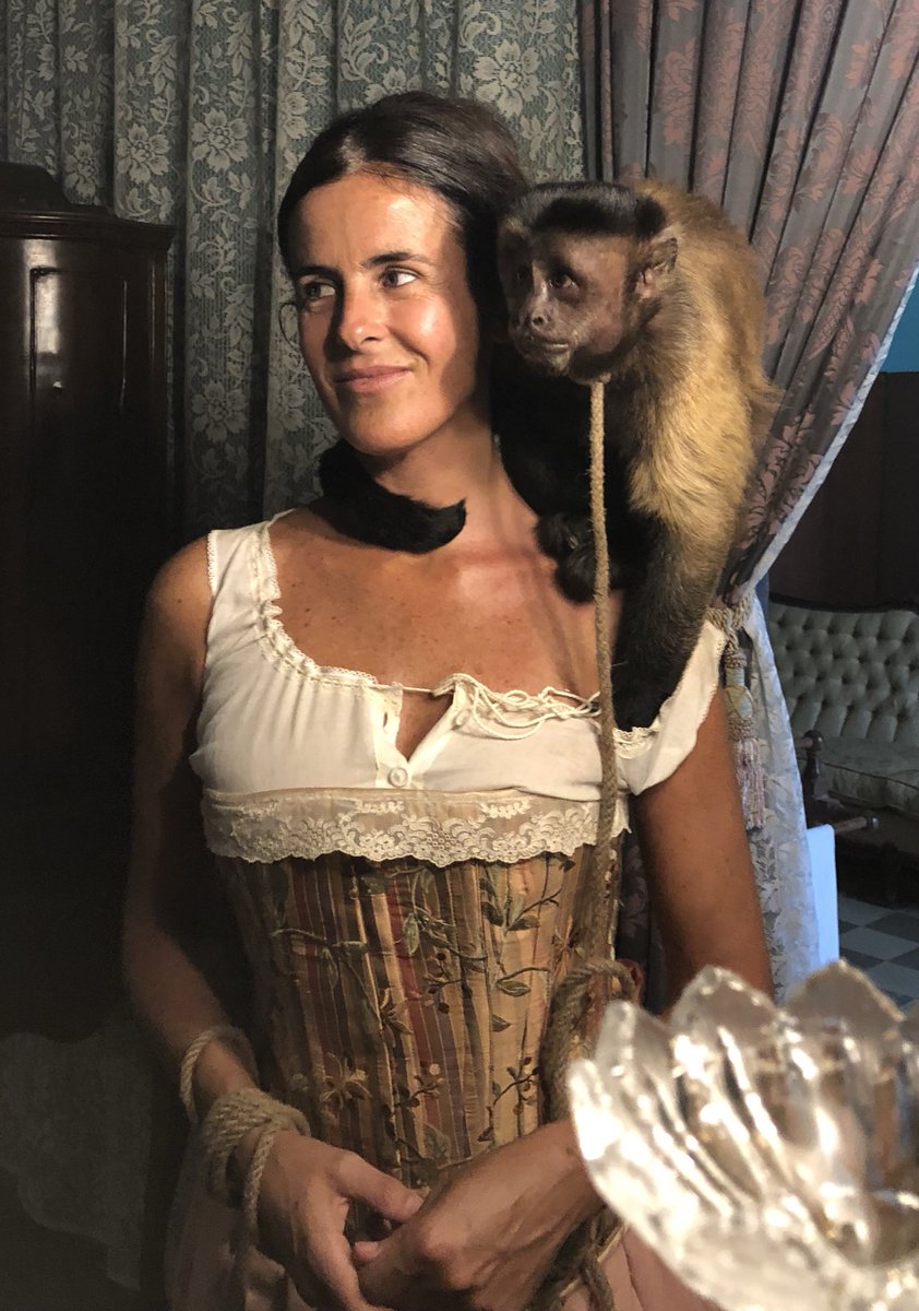 AmayaReyTV's tweet photo. Soy una puta.
#rodaje #ficción #(porsihaydudas) #nuevaserie #puta #fulana #furcia #prostituta #conclase #burdel #lenocinio #época #figurante #figuración #actriz #artista #ohmamáserprotagonista #🐒 #🐵 #capuchino #cebus #cebuscapucinus #mono #monkey https://t.co/3KYNf7QF5J