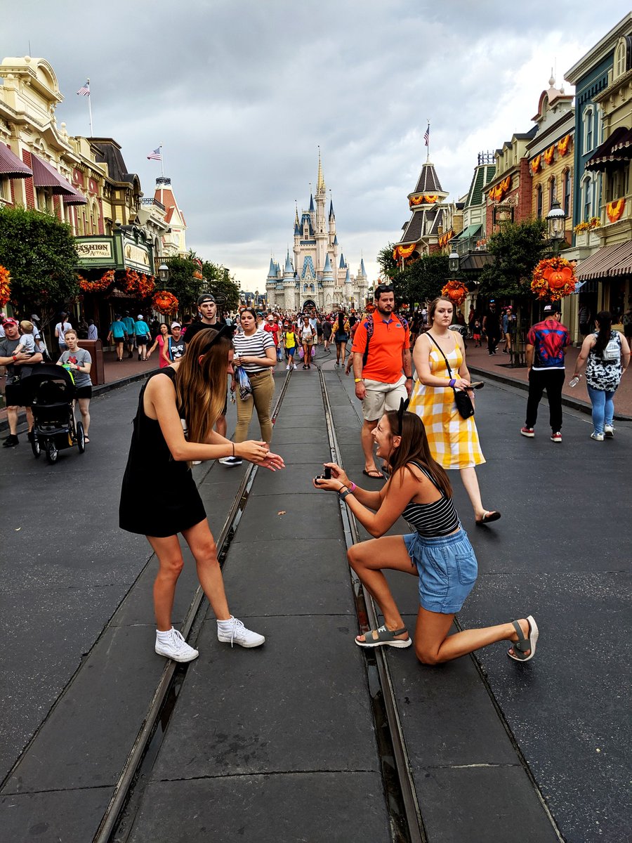 ConkDaddy1's tweet photo. Name a better bridesmaid proposal, Ill wait. https://t.co/UhLbRxC3e2