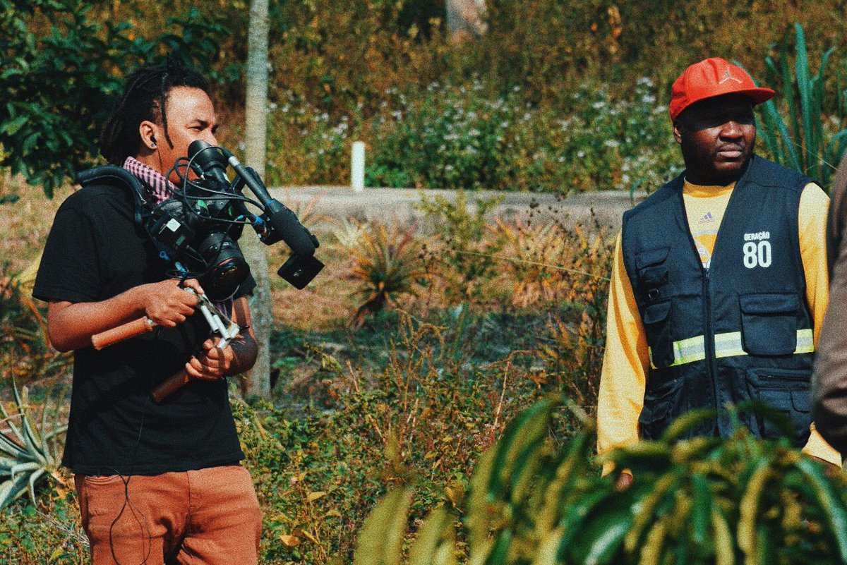 _geracao80's tweet photo. Making of || Algumas semanas atrás estivemos a produzir imagens para um novo projecto, que nos levou até Kwanza Sul! •
•
#g89 #geracao80 #luanda #angola #film #production #filmproduction #cinema #makingof #africa #africanfilmmaker https://t.co/uPnoybedi3