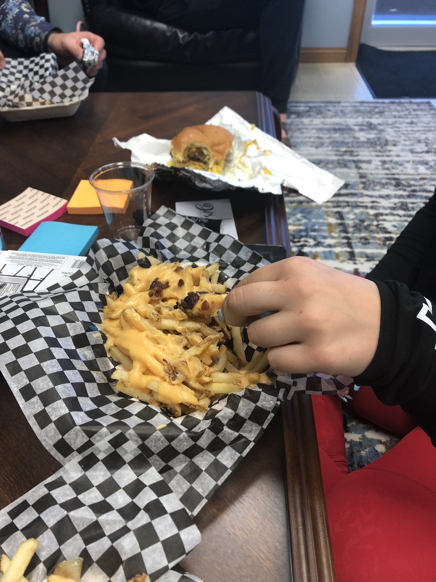 CTIPractices's tweet image. Train the Trainer lunch was really good today!! #Di’sDiner #NACTATR #VTRA #TRAINTRAINER