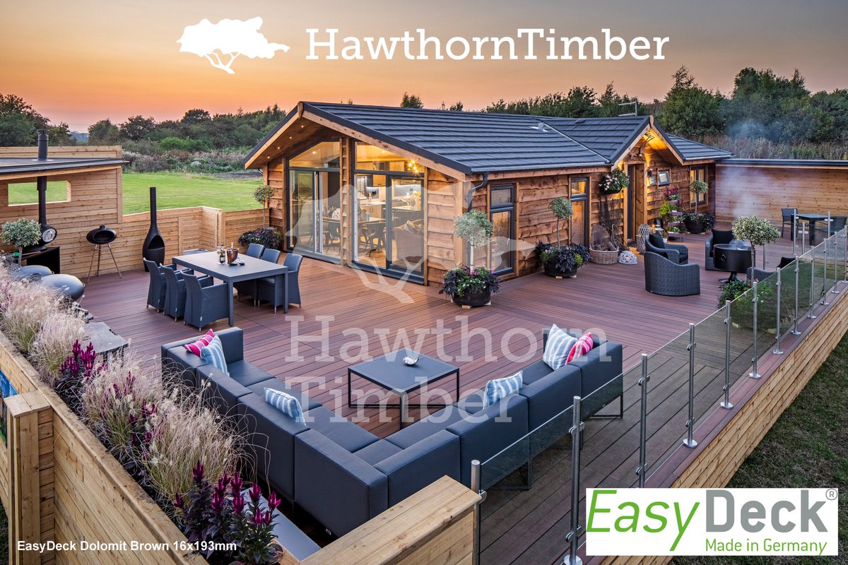 We know what goes on behind the scenes right up to the final hours. Here is the final reveal.. Everyone should be extremely proud for bringing this all together well ahead of schedule. Thank you to all! (Photography courtesy of Lissett Homes Ltd) #compositedecking #lawnsshow