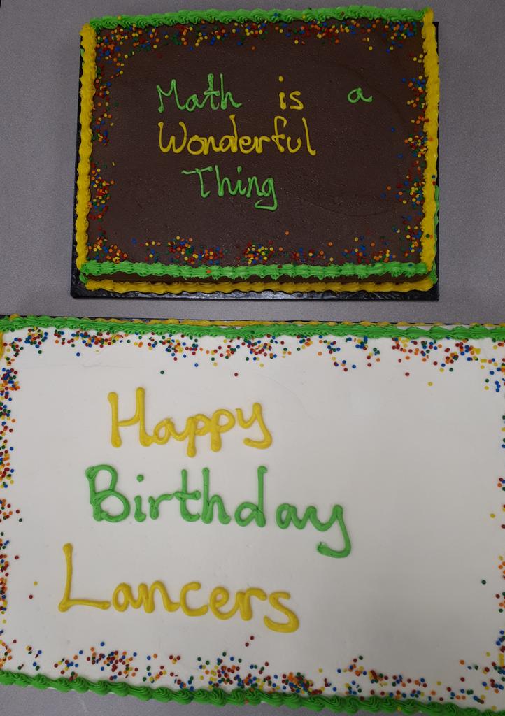 ACHealey's tweet photo. Happy birth of your High School career Lancers! Gotta love that sea of Green and Gold ππ #HeadStartLC https://t.co/xiJwiBIHGz