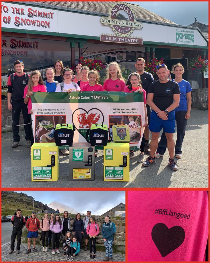 Genod #BffLlangoed wedi bod codi arian ers 3 mis yn darfod eu taith fyny'r Wyddfa.

#BffLlangoed group raising funds for the last 3 months finishing their challenge on Snowdon.

Diffibs am / Defibs for:
Ysgol #Llangoed
Neuadd Llangoed
Gwylwyr y Glannau /Coastguard stn, #Penmon