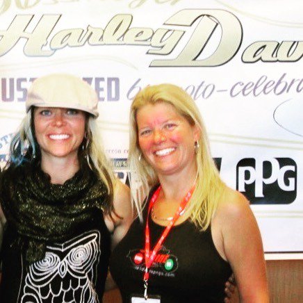 angelamurrayang's tweet photo. #jessicombs a true inspiration for young girls wanting to achieve anything they want. An amazing role model for us older gals to keep going after our dreams. A pleasure to have met you Jessi. #gonetoosoon #doingwhatyoulove #rip Condolences to your family… https://t.co/nfftelBkbQ https://t.co/2lcCZP0IWl