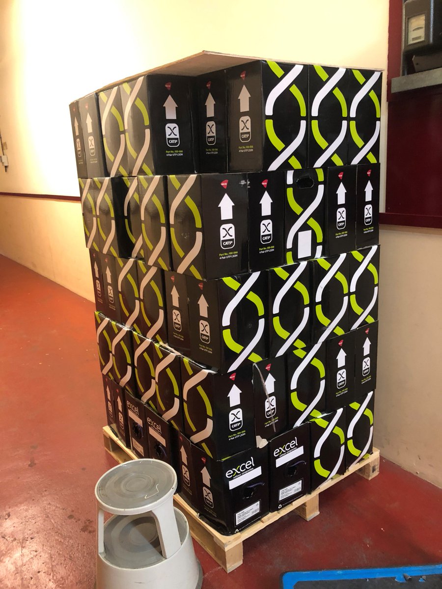 TVNET_ltd's tweet photo. Two big pallet deliveries today! 

60 boxes of Cat5e cable from @ExcelNetworking, this should keep us going for a while.

5 Acoustic Cabs from @connectixcs all ready for jobs next week.

#TVNet #Datacabling https://t.co/sfZAdruvSc