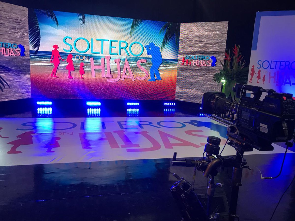 juntoscorazon's tweet photo. ¿Quiénes podrían ser parte de la nueva producción de @osoriojua? 😱🤔 Acompáñanos a descubrirlo en la transmisión del casting de #SolteroConHijas en el Facebook Live de @Canal_Estrellas ✨👏🏻 https://t.co/LNliOi68m2