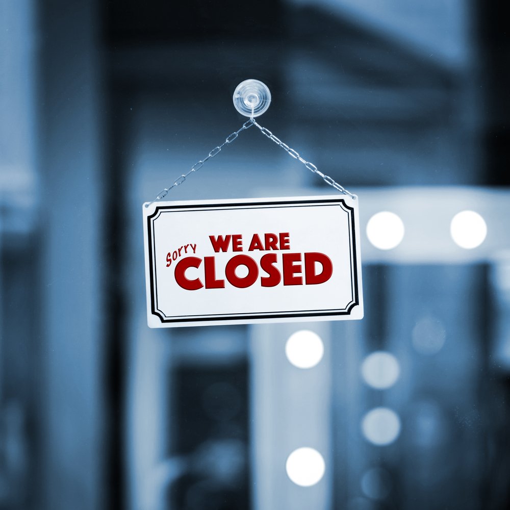 Табличка sorry we are closed