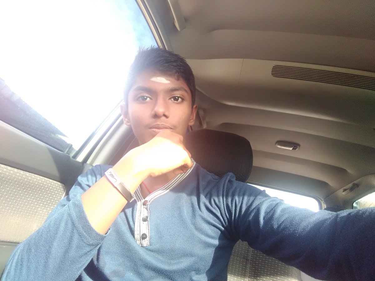 thipeen tweet picture