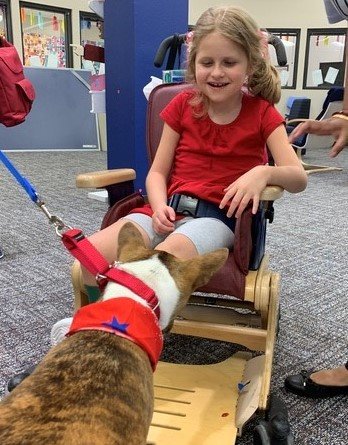 PISDlibraries's tweet image. Those Waggin&apos; Tails are back to read some tales with Skaggs friends! @Plano_Schools 
@skaggslibrarian #planolearns