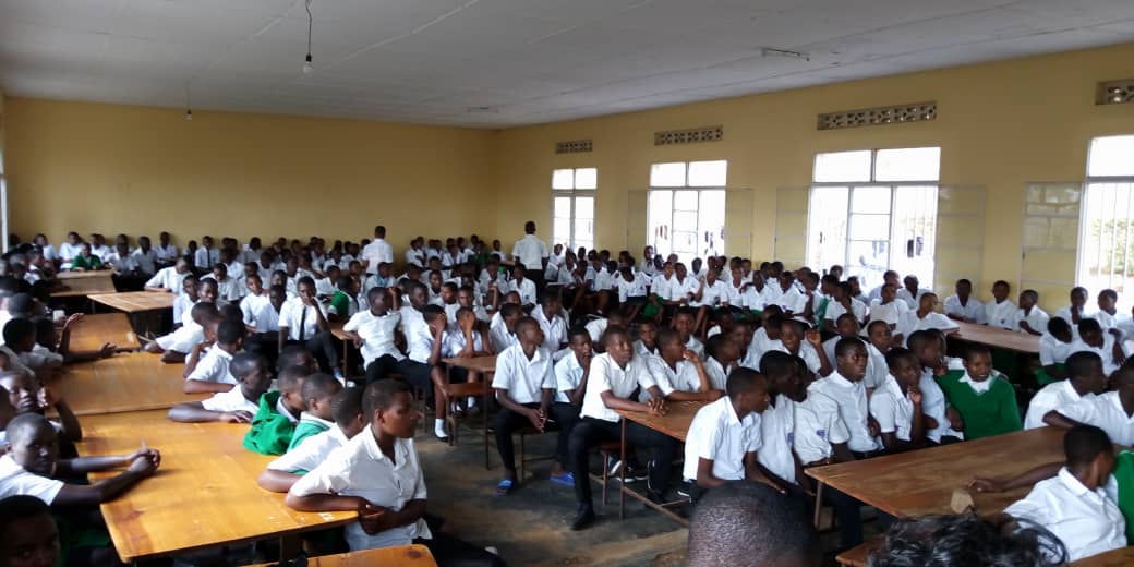 Omar_Ndizeye's tweet photo. Photos of @NARwanda #PeaceAgents yesterday during their visit to the students of #GSKabeza from @NyagatareDistr creating #YouthDialogue platforms not only increase #Peacevalues among young generations but it increase networking and skills sharing among them @Inziranziza #RwOT https://t.co/ybMlpMfh5a