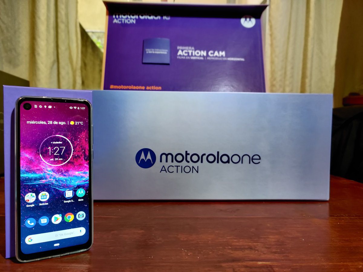 HeizTechno's tweet photo. Motorola lanzó en el país el #MotorolaOneAction, un nuevo integrante de la familia One. Destaca su cámara trasera, ya que tiene una lente gran angular de 117° que permite filmar videos en vertical y poder verlos en horizontal. https://t.co/KNnOBoFZAr
