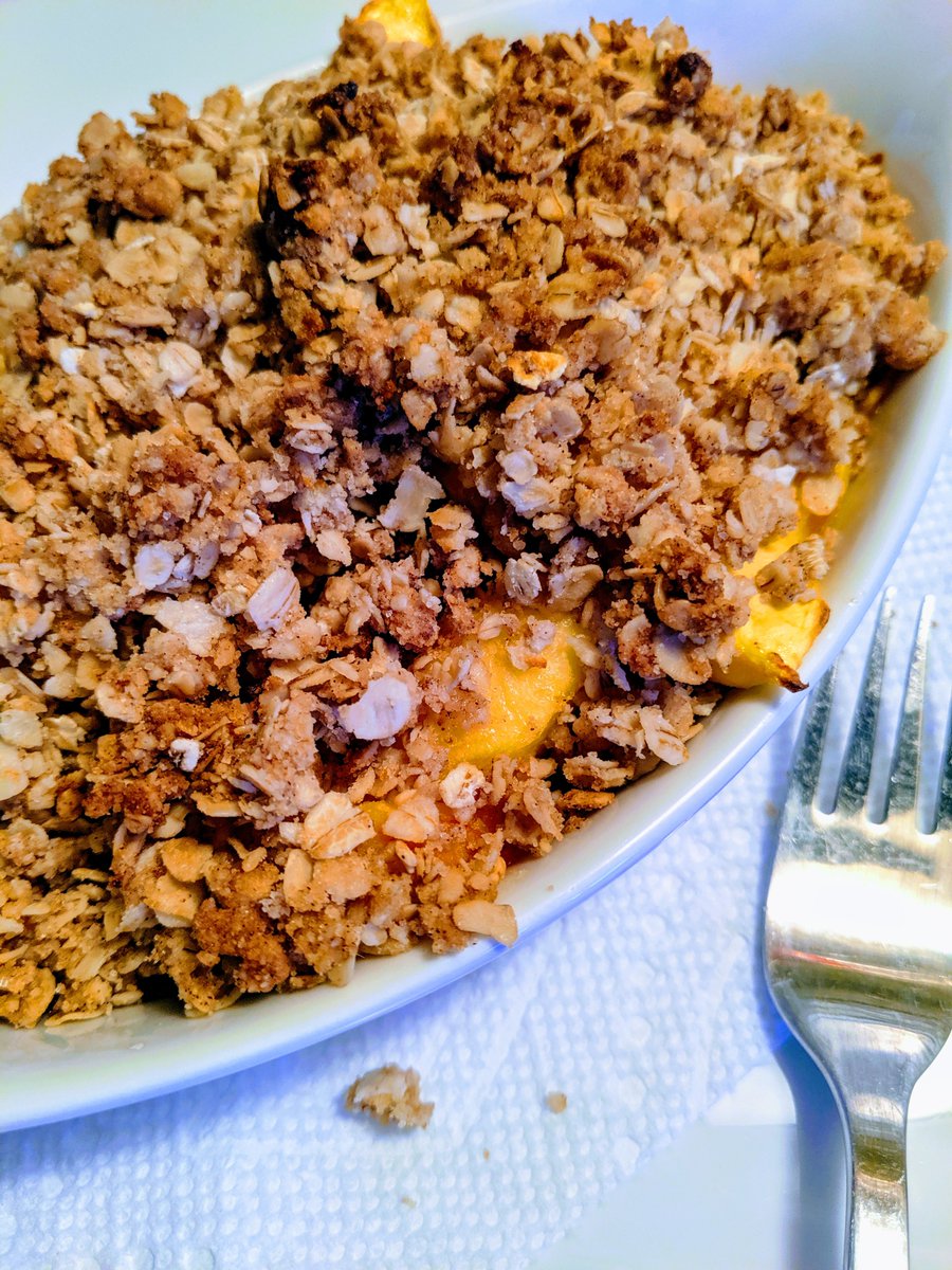 Easy Peach Crisp is a wonderful way to highlight the very best of Summer's fruity bounty. This is a quick homemade #dessert. #farmhouseten #foodblog #recipe #foodblogger #Cooking