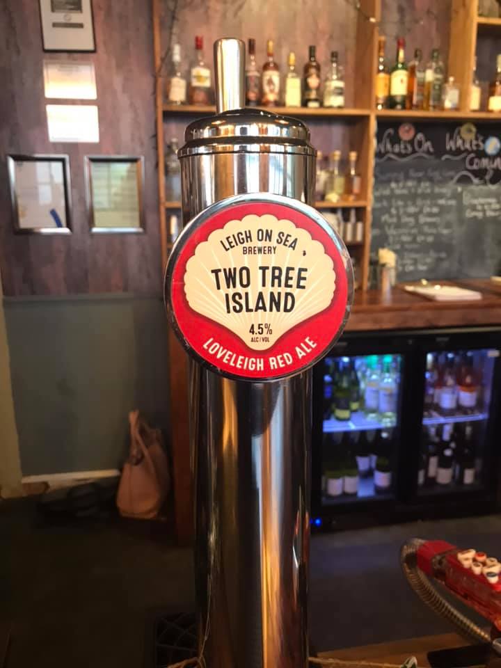 SheldonsBar's tweet photo. New Guest Ales this week!
No Vacancies by Wild Horse, Pale Lager 5.7%
Two Tree Island by Leigh on Sea Brewery, Red Ale 4.5%
Summit Fever, Collaboration by Wild Horse/Brick Brewery 6.7%
Bark Like a Bird by Mad Dog Brewing Co, 5.3% Red West Coast IPA. https://t.co/Rwz4EWH98t