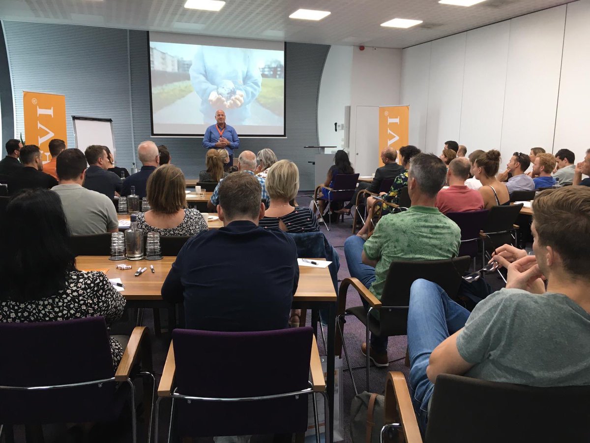 Nevi_nl's tweet photo. Volle bak bij de informatieavond! We zijn blij om te zien hoeveel mensen de volgende stap in hun ontwikkeling zetten. Gemist? De volgende is 1 oktober. Combineer het met een bezoek aan de NEVI Procurement Day! https://t.co/6SFDtKPhs5 #NEVIPD https://t.co/4jDvLEJcbJ