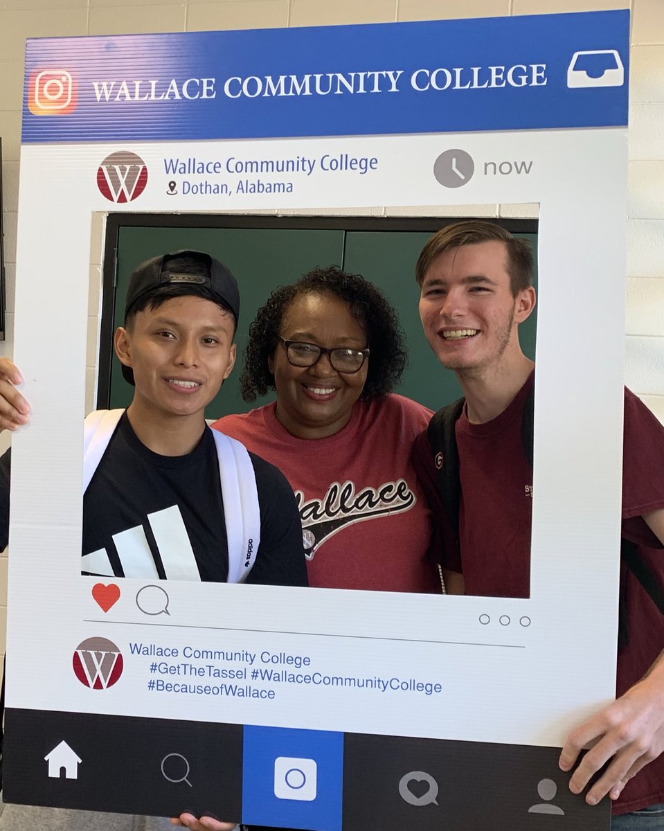 mpearl05's tweet photo. Meet &amp; Greet at Sparks Campus today #GetTheTassel https://t.co/gBKxZZOw8X