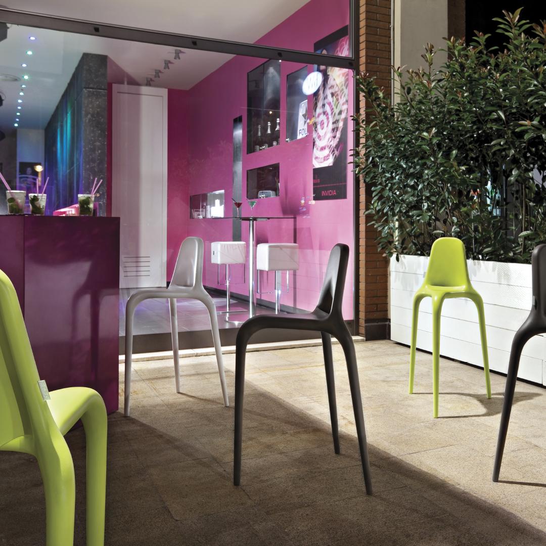 Stools | Nonò
Light and saves space, easy to move thanks to the special hole between the seat and the back, comfy and welcoming lines. 
*
*
*
#almadesign #stools #sgabelli #livingroom #home #design #designlovers #interiordesign #designinspiration #designer #madeinitaly