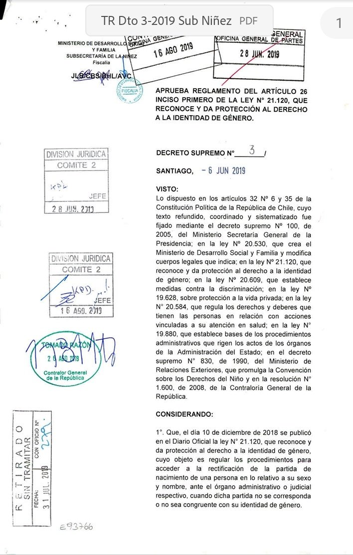 conivaldesc's tweet photo. Hoy, miercoles 28 de agosto, Contraloria ha tomado razón del reglamento sobre acompañamiento de la ley de identidad de género. Ahora debe publicarse en el Diario Oficial y comienza el plazo de 120 días para la entrada en vigencia. Constantes retrasos por la desidia del gobierno. https://t.co/xuXxzadvUU