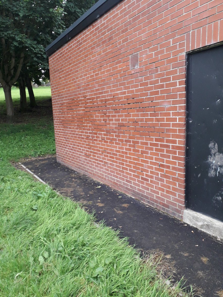 kevin_ritchie1's tweet photo. Thanks to local #Bramley resident Nicola for helping clean the graffiti from Bramley Falls changing rooms today. Cheers @Clean_Leeds for the cleaning materials https://t.co/ginFs7ZdyU