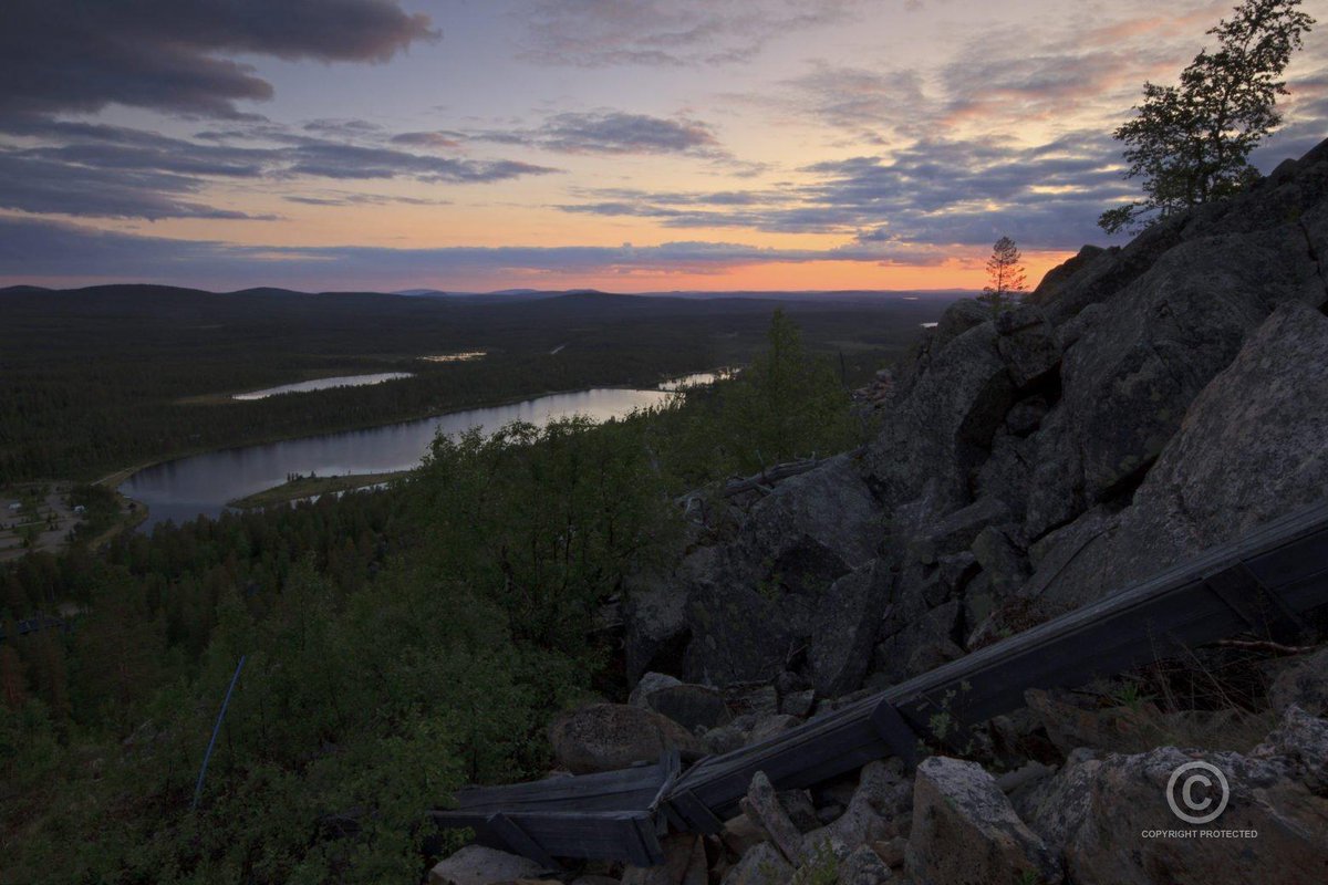 VisualFinland's tweet image. Twitter-tilimme ensimmäinen kuva. Tästä se lähtee! Luvassa on kuvia kaikkialta Suomesta.

"Kesäyön taikaa Sallan tuntureilla. Yötön yö, hiljaisuus ja upeat sävyt luonnossa."

Kuva isompana: visualfinland.com/downloads/kuva…

#salla #valokuvaus #lappi #tunturi #kesä #retkeily #luonto