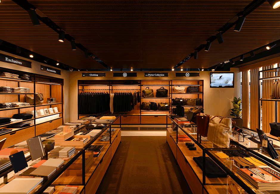 Global media brand Monocle has unveiled its first retail space at the Hong Kong International Airport. 4urspace.com/blog/2019/08/2…
#retailspace #travel #retailtravel #hongkong #monocle