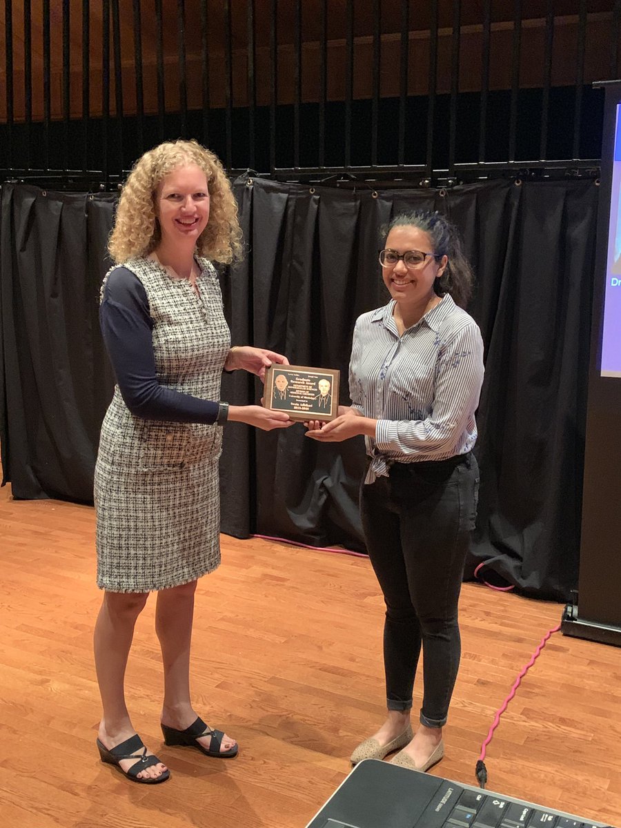 Roy_Laboratory's tweet photo. Sweta received Nobel Sam award given each year to the best graduate student in Medicinal Chemistry. Congrats! #graduatestudentaward #medicinalchemistry https://t.co/aH1mGu3e74
