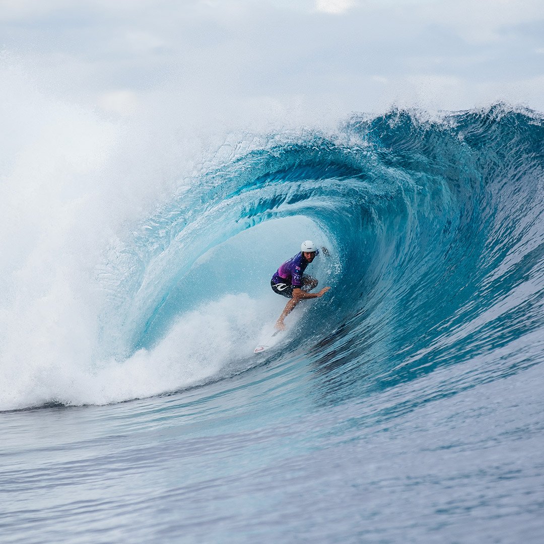 Congratulations @RealOwenWright! 2019 #TahitiPro Champion 🏆 | <a href="/wsl/">World Surf League</a>