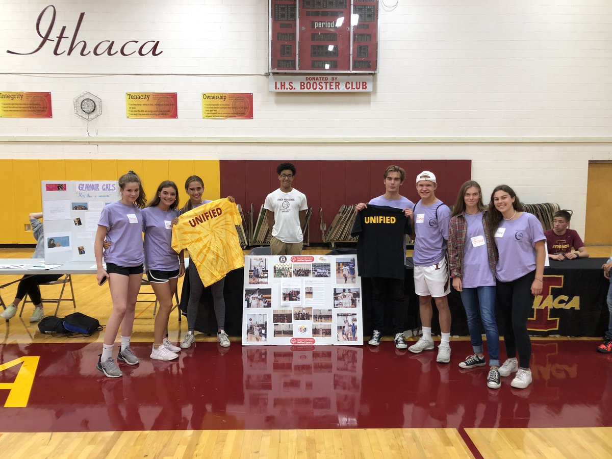 CoachValletta's tweet image. Freshman Family Night was fantastic! Can’t say enough about the work @meggienew does w/ our @IHSLINK Crew to help make our incoming 9th graders feel welcome! Also, the club fair was great—@IthacaUnified &amp;amp; Captains Council reppin’ for @AthleticsICSD! @IthacaHS_NY @IthacaNYSchools