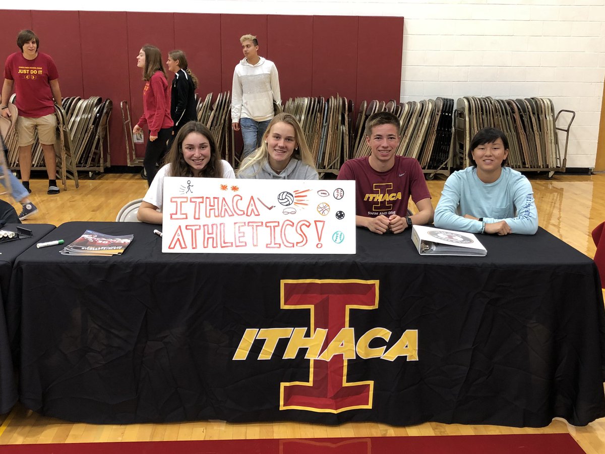 CoachValletta's tweet image. Freshman Family Night was fantastic! Can’t say enough about the work @meggienew does w/ our @IHSLINK Crew to help make our incoming 9th graders feel welcome! Also, the club fair was great—@IthacaUnified &amp;amp; Captains Council reppin’ for @AthleticsICSD! @IthacaHS_NY @IthacaNYSchools