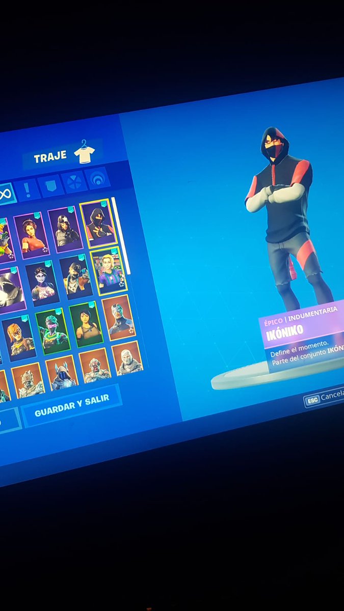 879_raul's tweet photo. #PeacLegit Eres un grande @IkonikSkinEsp me tardo menos de 10 horas https://t.co/usyTZCrrgG