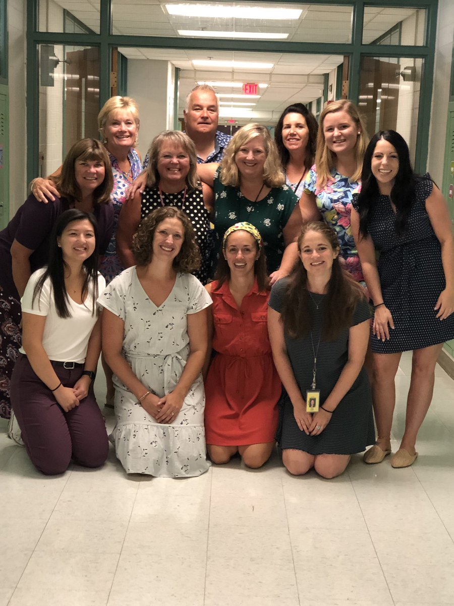 Sandy Ragan (@mrssragan) on Twitter photo The second grade team <a href="/stewardstarsttu/">Steward School</a> rocked the first day of school today. #ttuchat The second grade team <a href="/stewardstarsttu/">Steward School</a> rocked the first day of school today. #ttuchat