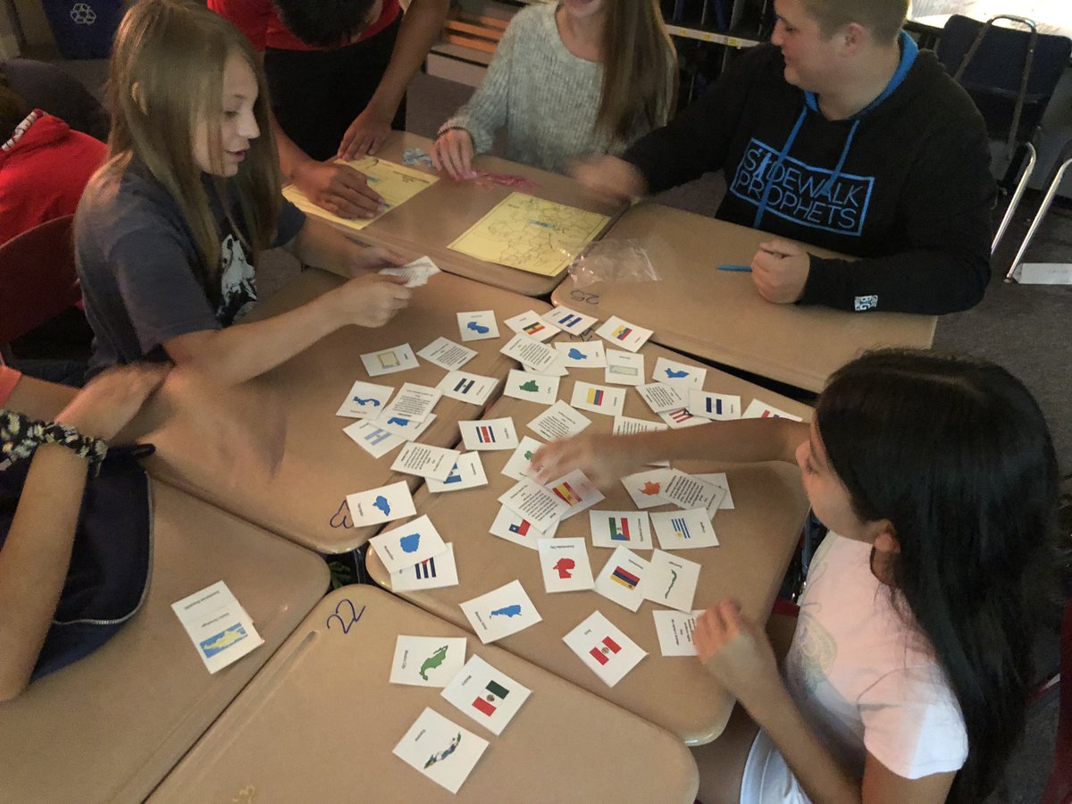 senorita_hanna's tweet image. Countries and capitals stations yesterday! #itsworthit #spanishteacher #engagedclass